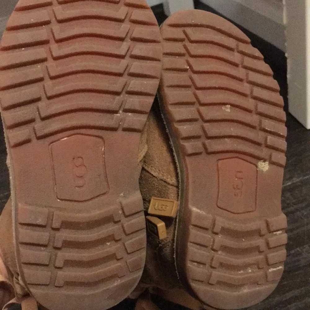 UGG toddler girl winter boots. Size- 7